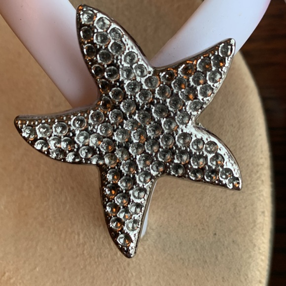 COPY - Aerosoles starfish embellished padded sole rubber bottom white flip flop… - Picture 2 of 4